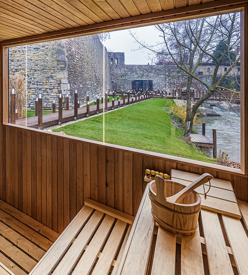 亿伽温泉设计│洗浴设计│Platan的洗浴空间：以当代景观重塑护城河遗址