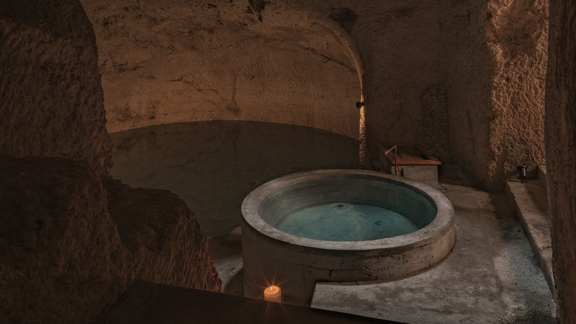 亿伽设计-汤泉设计-墨西哥私汤小院：一场由地下世界所定义的建筑体验