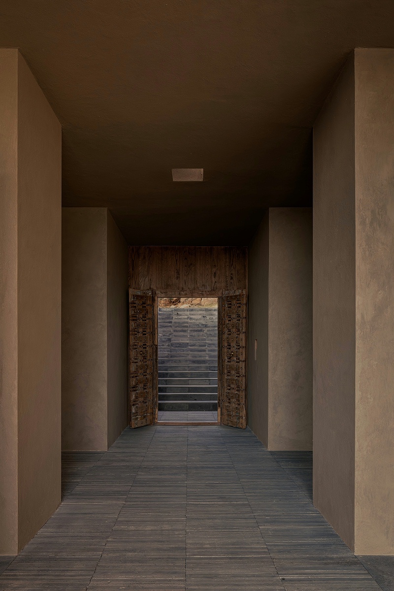 亿伽设计-汤泉设计-El Retiro Spa馆：建筑摒弃了“立面”的概念