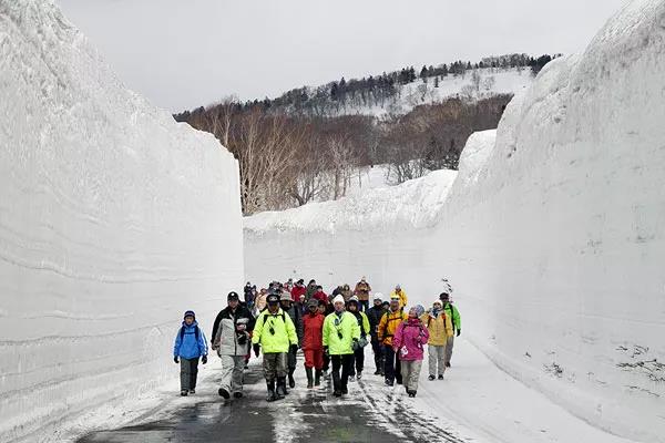 大雪地区的复古温泉Sukayu Onsen首次体验混合沐浴！