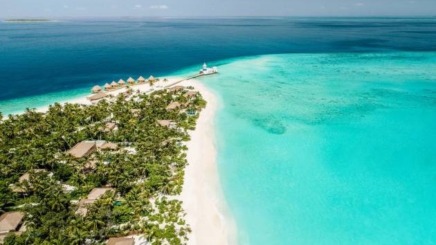 亿伽温泉-玛姆纳高度假酒店：拉环礁岛上的奢华居住体验