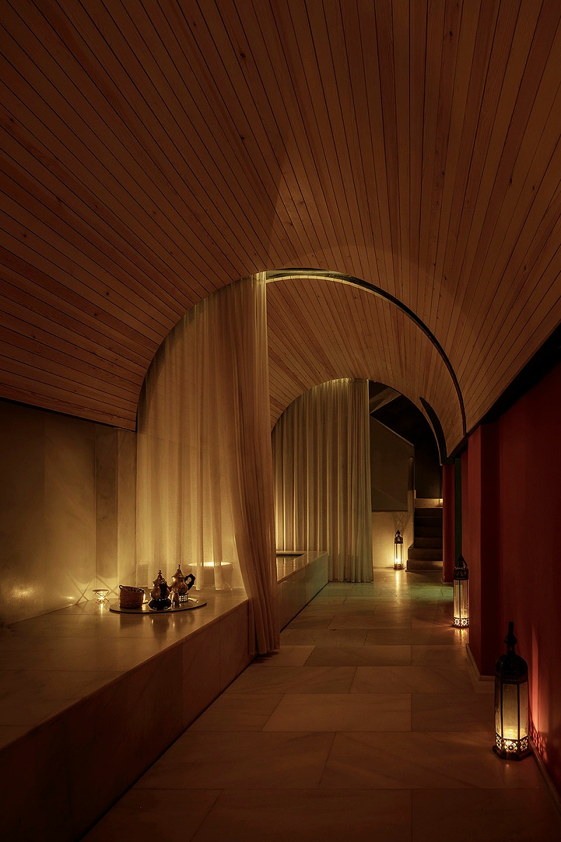 亿伽设计-汤泉设计-安达鲁西亚浴场：帕尔马景观文化相关的现代语言