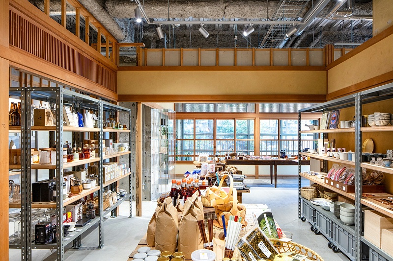 亿伽设计-汤泉设计-Matsumoto Jujo温泉酒店：为温泉小镇注入新的生命